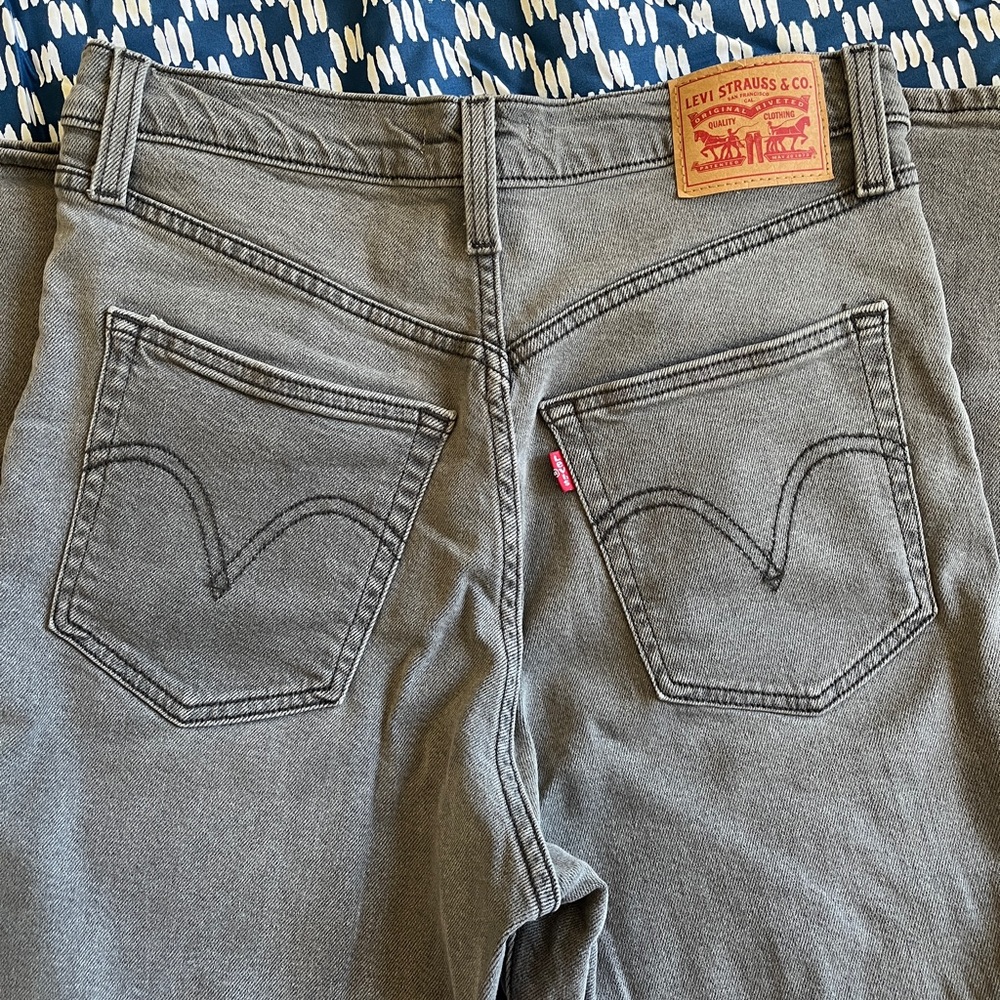 Levi’s Ribcage Straight Ankle Jeans
